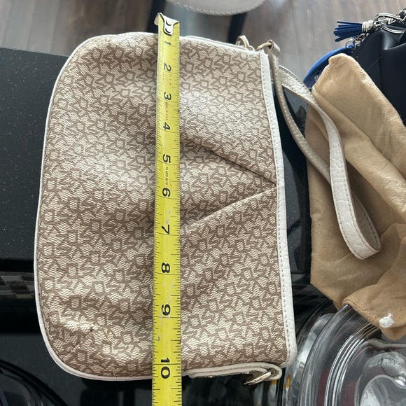 DKNY Clutch - Picture 5 of 7